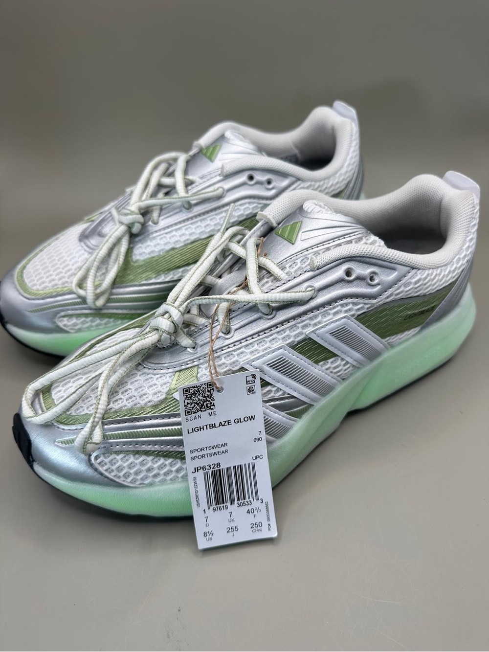 Adidas Lightblaze Glow Women’s Sneakers Cloud White/Silver/Magic Lime Size 8.5